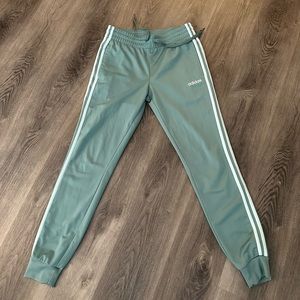 Adidas women sport suits